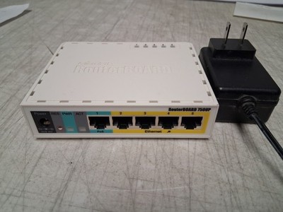 Mikrotik Routerboard 750UP (w/ power)   Pre-owned!