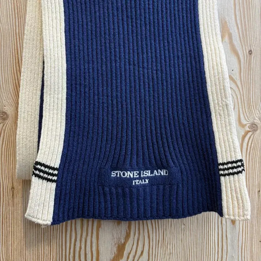 Stone Island Knit Muffler, Stylish Winter Accessory, Pre-Owned thumbnail 9