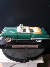1:18 - Modellauto - Cadillac Coupe de Ville Cabrio 1949 -Road Signature