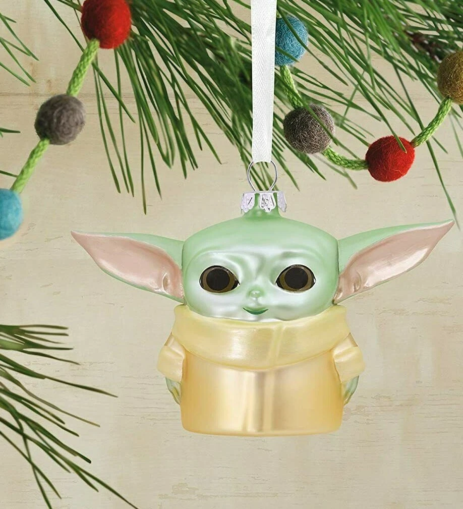 Baby yoda 2024 christmas ornament