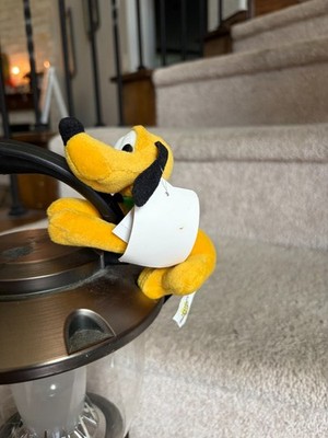 Walt Disney World Pluto Dog Plush w/magnet (NWT) Cartoon Style Stuffed Animal