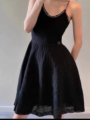 Chanel Kleid schwarz Spitze 