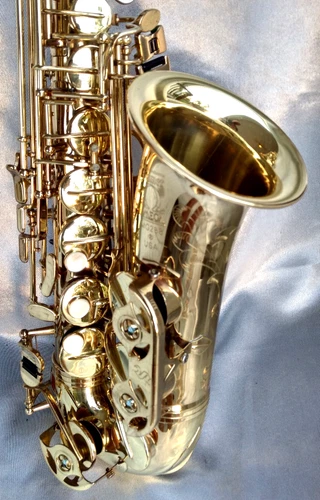 SELMER OMEGA MG288 USA Alto Sax w/Original Case & Vito ll Mpc. - READY FOR PLAY