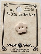 DIY Mill Hill Ceramic Button - Pale Peach Posy Flower