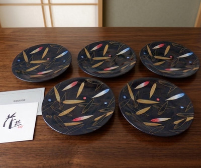 Japanese Tea Ceremony Lacquer 5pc Plate Set Golden Leaf Design Boxed 14.5cm