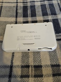 Nintendo 3DS LL White Japanese DEAD PIXELS 