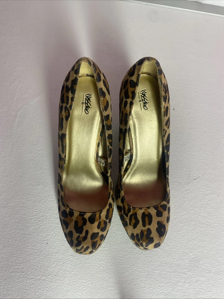 Tacones altos Mossimo para mujer talla 7,5 tela estampado leopardo Foto 4 de 4