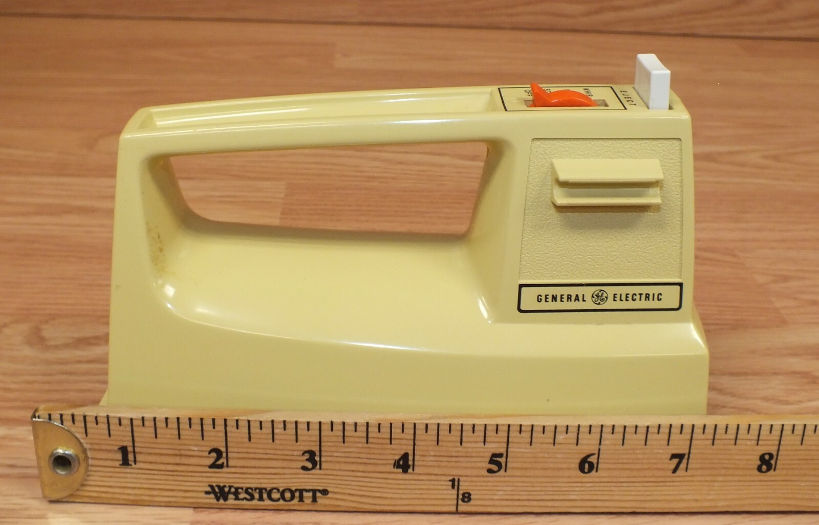 Genuine Vintage General Electric (D1M24) Multi Option Electric Mixer