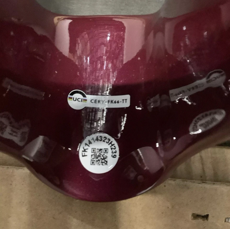 ***Nuevo*** Disco de horquilla Cervelo serie P nunca usado/sin cortar compatible con la serie P 2018-2023 Foto 4 de 4