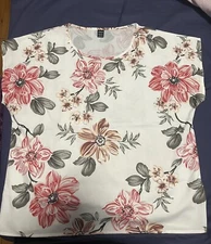 Woman's pink floral top large