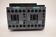 SIEMENS REVERSING CONTACTOR ASSEMBLY - 3RA23178XB301AK6 - USED
