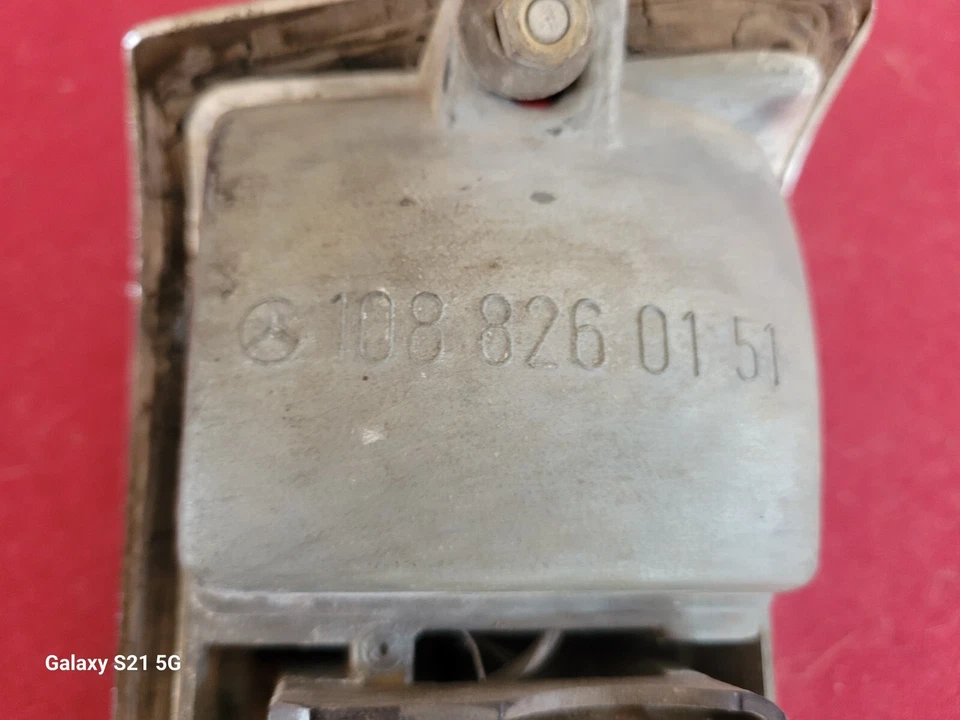 Conjunto de luz trasera del conductor lateral izquierdo mercedes-benz oem w108 250s 280s 280se Foto 4 de 4