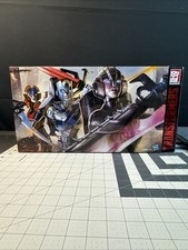 Transformers Wars Combiner Hunters Set SDCC Windblade Chromia Arcee
