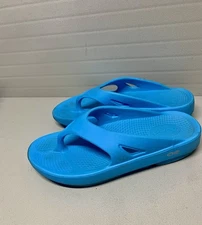 OOFOS Ooriginal Womens Thong Recovery Sandals Blue Size 7