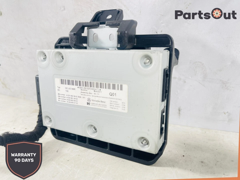 2010-2012 Mercedes Glk350 Communication Module 2049000300  OEM - Image 3 of 4