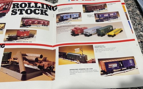 2 LIONEL BOOKS CATALOGS TRADITIONAL SERIES 1986 & 1994 TRAINS & ACCESORIES - Picture 8 of 10