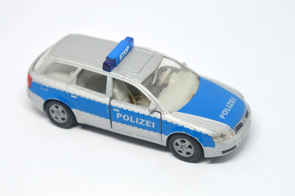 SIKU MARCA AUDI A4 AVANT 2.5 TDI QUATTRO POLICÍA ALEMANA POLICÍA COCHE MODELO AUTOMÁTICO Foto 3 de 4