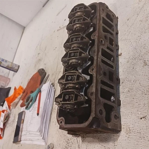 1997 - 2005 庞蒂亚克大奖赛公园大道气缸盖总成带增压 — 第 2/2 张图片