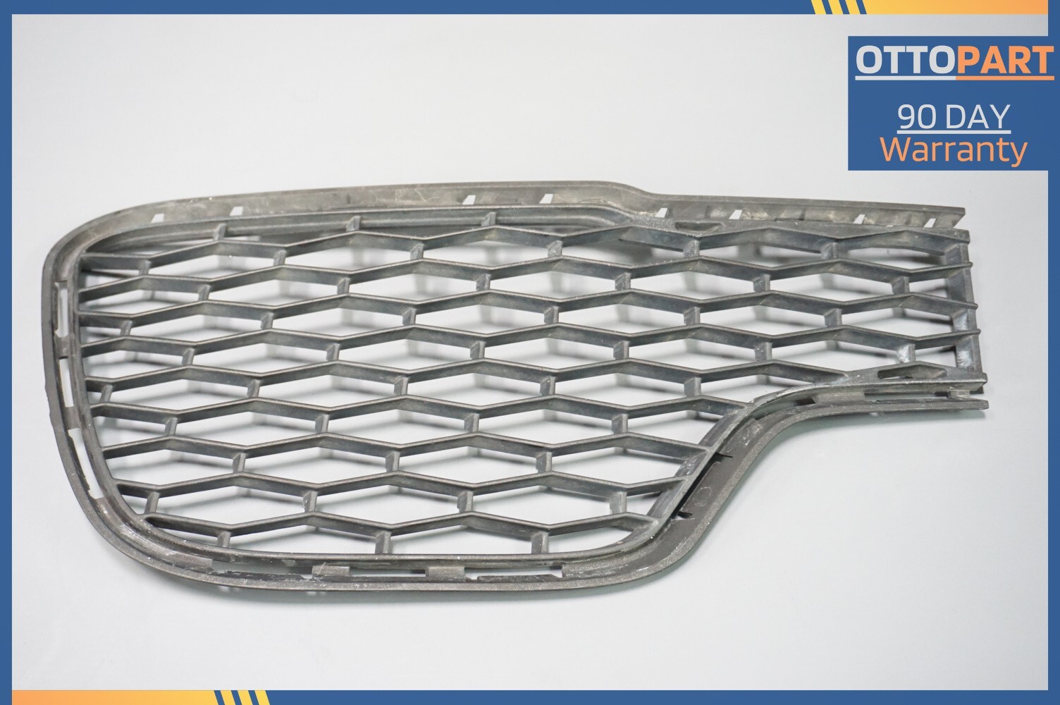 2014-2017 MASERATI GHIBLI Bumper Grille Lower Left Driver 670010766