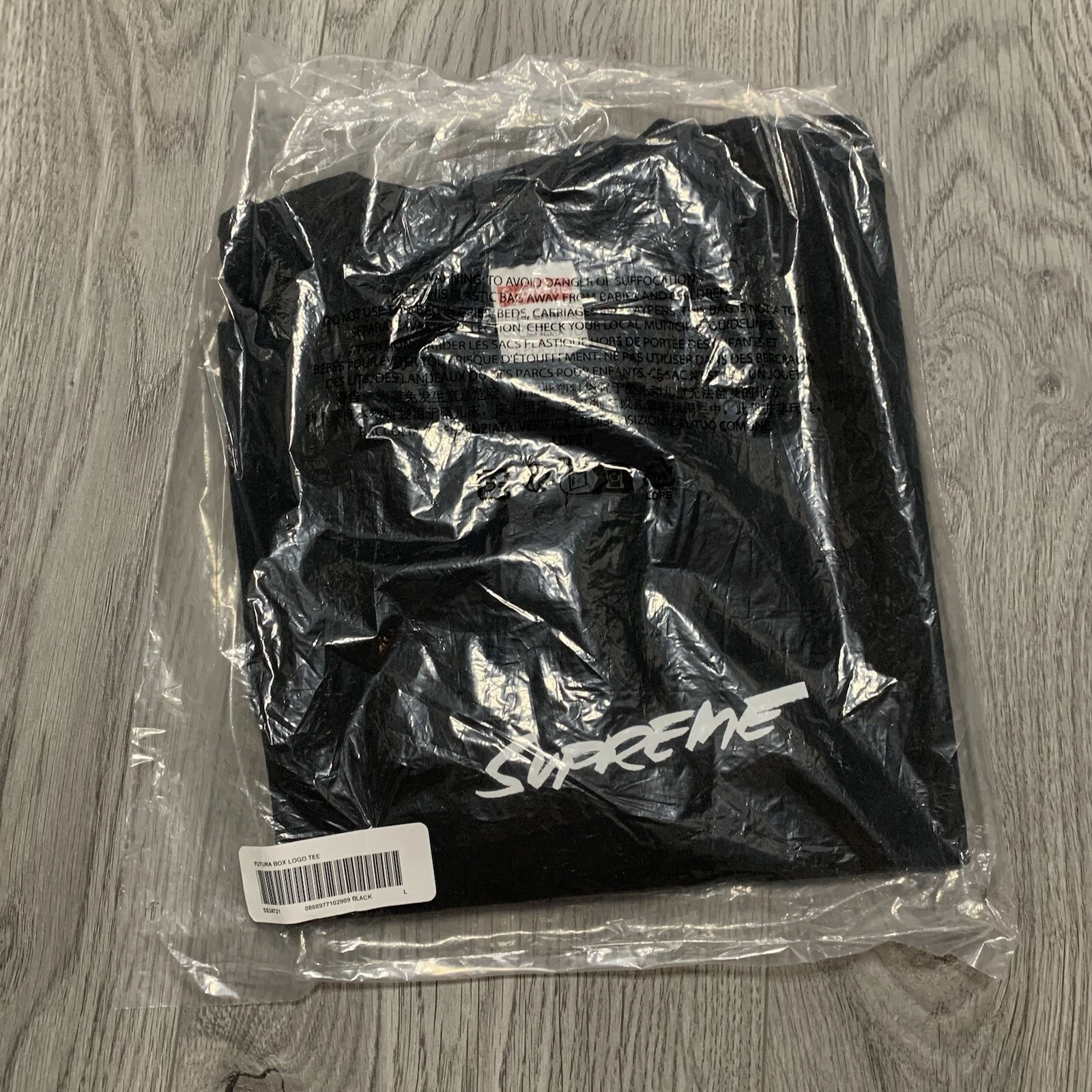 Tee shirt noir Supreme Large Futura Box Logo 2024