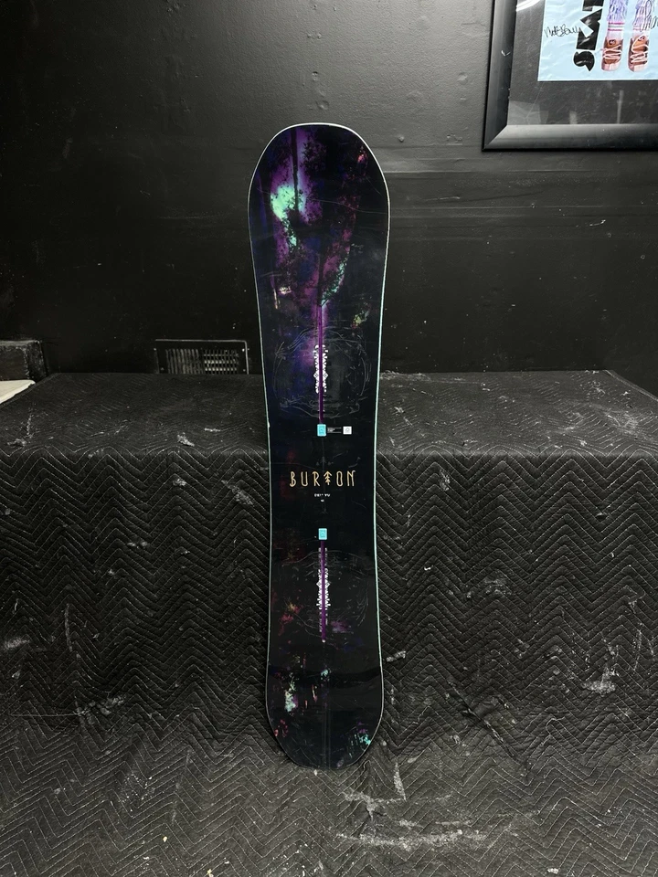 Snowboard Burton Deja Vu Flying V para mujer talla 141 Foto 2 de 4