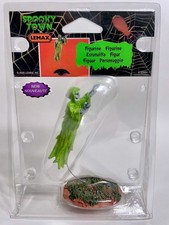 Lemax Spooky Town Flying Spectre 62604 Releas...
