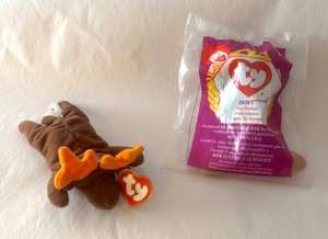 2 McDonalds TEENIE BEANIE BABIES: '96 Chocolate MOOSE '98 sealed Doby DOBERMAN