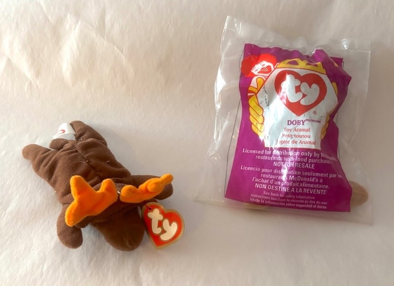 2 McDonalds TEENIE BEANIE BABIES: '96 Chocolate MOOSE '98 sealed Doby DOBERMAN