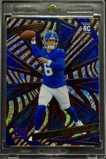 Jaxson Dart  RARE ROOKIE RC BLUE SPARKLE  REFRACTOR INVESTMENT CARD  GIANTS MINT