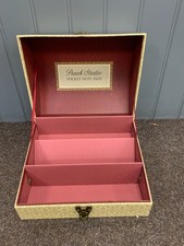 retail shop display chest box with lid tiered book card display car boot display