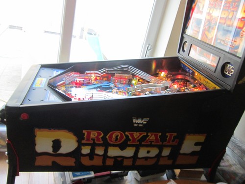 DATA EAST 1994 WWF ROYAL RUMBLE ARCADE PINBALL MACHINE GREAT EXAMPLE INC. LEDS - Picture 5 of 12