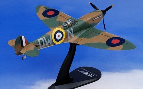 HOBBY MASTER HA7801 SPITFIRE MK I FLT LT JOHN ELLIS 610 SQD 1940 1:48 SIGILLATO