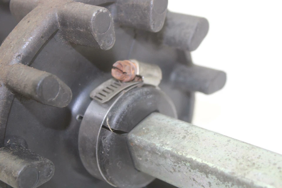 89 Yamaha Inviter OEM Drive Axle 81E-W4751-00-00 SY56 - Image 3 of 4