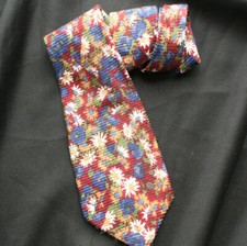 Vintage VERSACE Grosgrain Weave Floral Silk Burgundy Tie