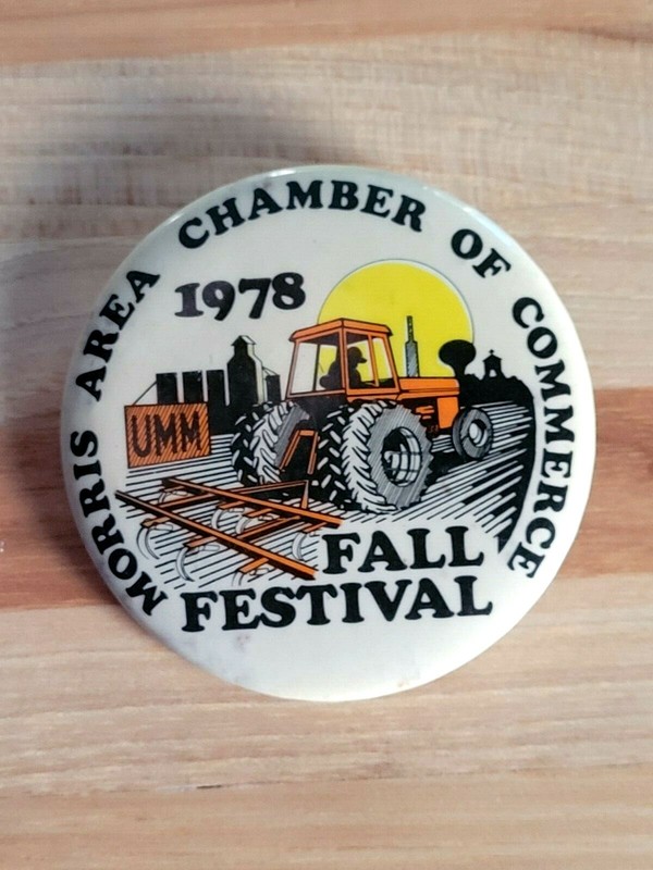 1978 Morris Area Chamber of Commerce FALL FESTIVAL Minnesota pinback button 