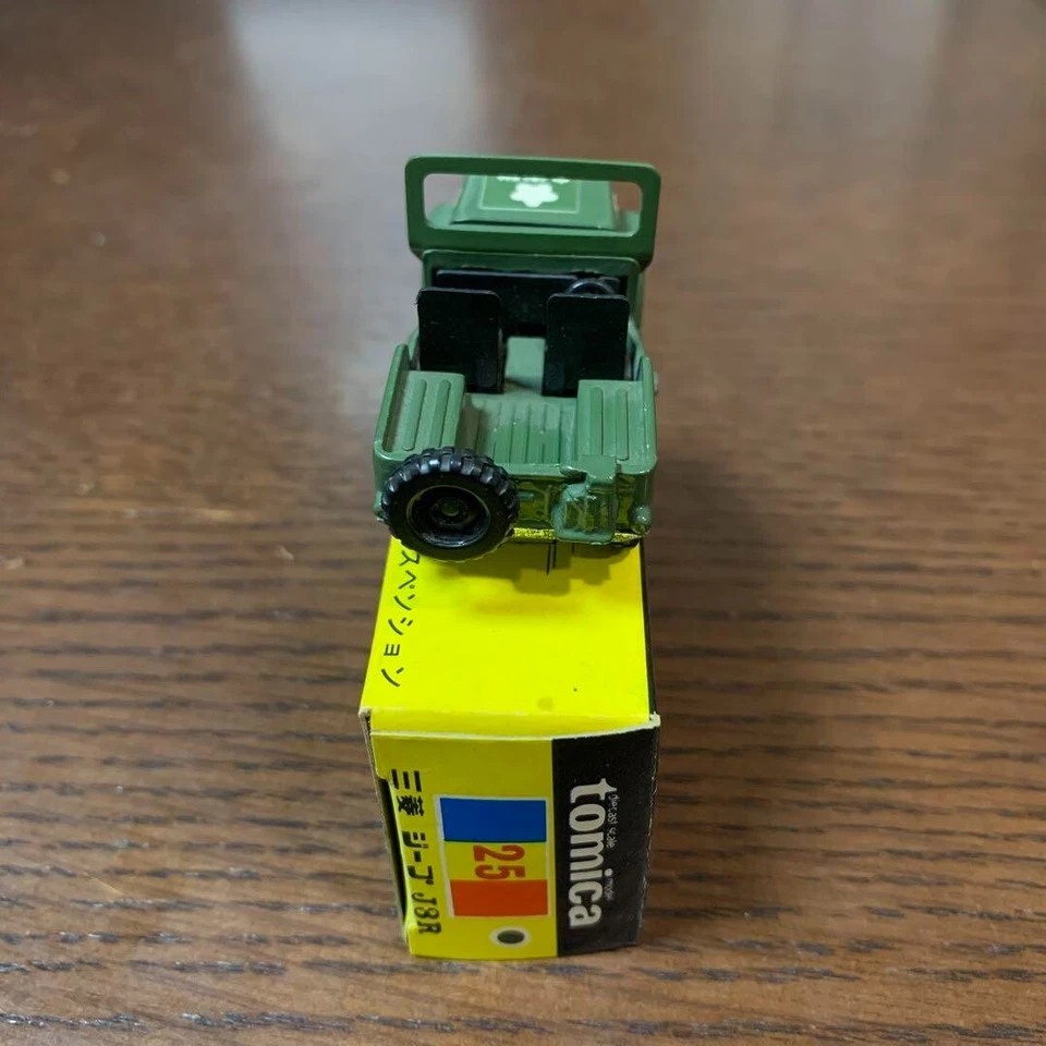 Tomica Caja Negra MITSUBISHI Jeep J3R Ejército Mini Coche Juguete 1/56 Takara Tomy Japón Foto 4 de 4