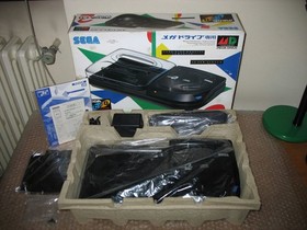 BOXED SEGA MEGA CD 2 CONSOLE JAP IMPORT!
