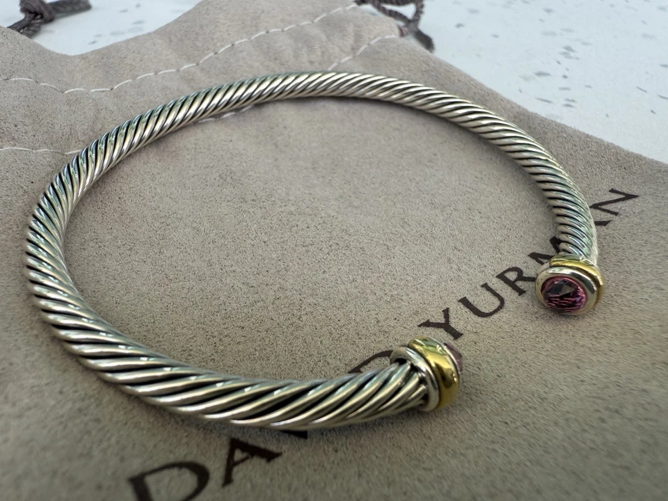 Brazalete David Yurman Cable Plata de Ley con Oro Amarillo 18K y Turmalina 4mm, M Foto 3 de 4