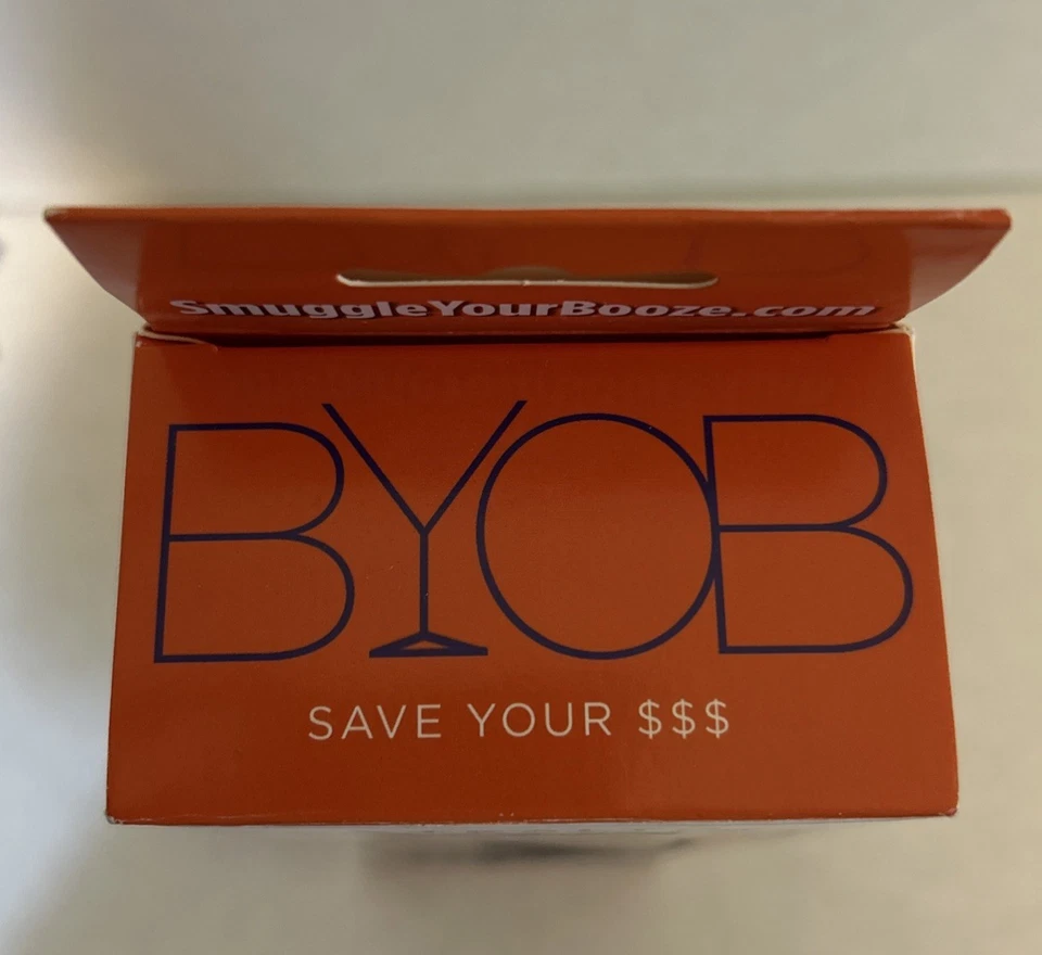 Frasco protector solar deportivo Smuggling Your Booze frasco de viaje de 10 oz con embudo Foto 4 de 4