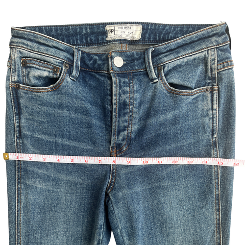 Free People Damen Mid Rise Classic Straight Leg Jeans Blau Medium Wash Größe 27 - Bild 5 von 11