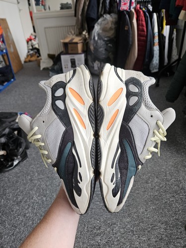 Top Zustand Herren UK 9,5 Adidas Yeezy 700 Wave Runner Grau Blau - Bild 5 von 8