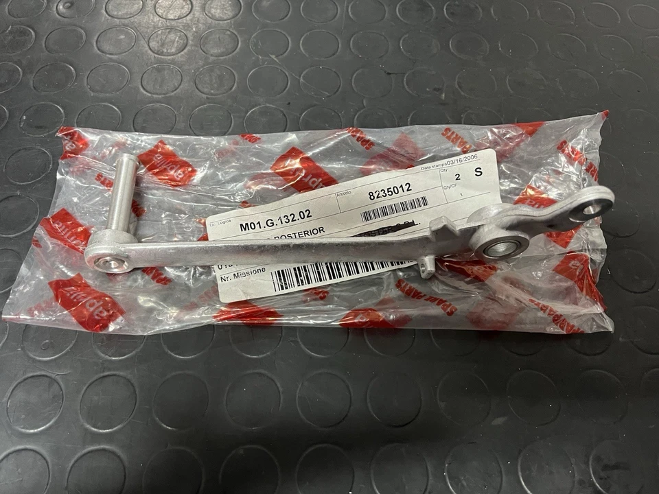 AP8235012 PEDALE LEVA FRENO POSTERIORE ORIGINALE APRILIA RS 50 99-05 - Immagine 2 di 2