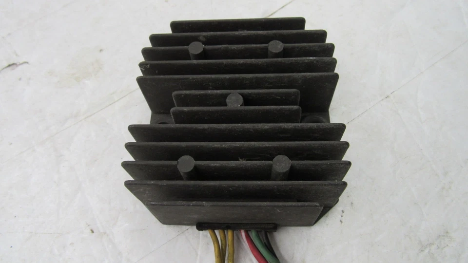 Honda CM400T 1980 OEM regulador de voltaje rectificador Foto 4 de 4