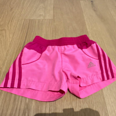 adidas Mädchen Sport-Shorts Rosa gestreift Gr. 128 Mesh Kordelzug