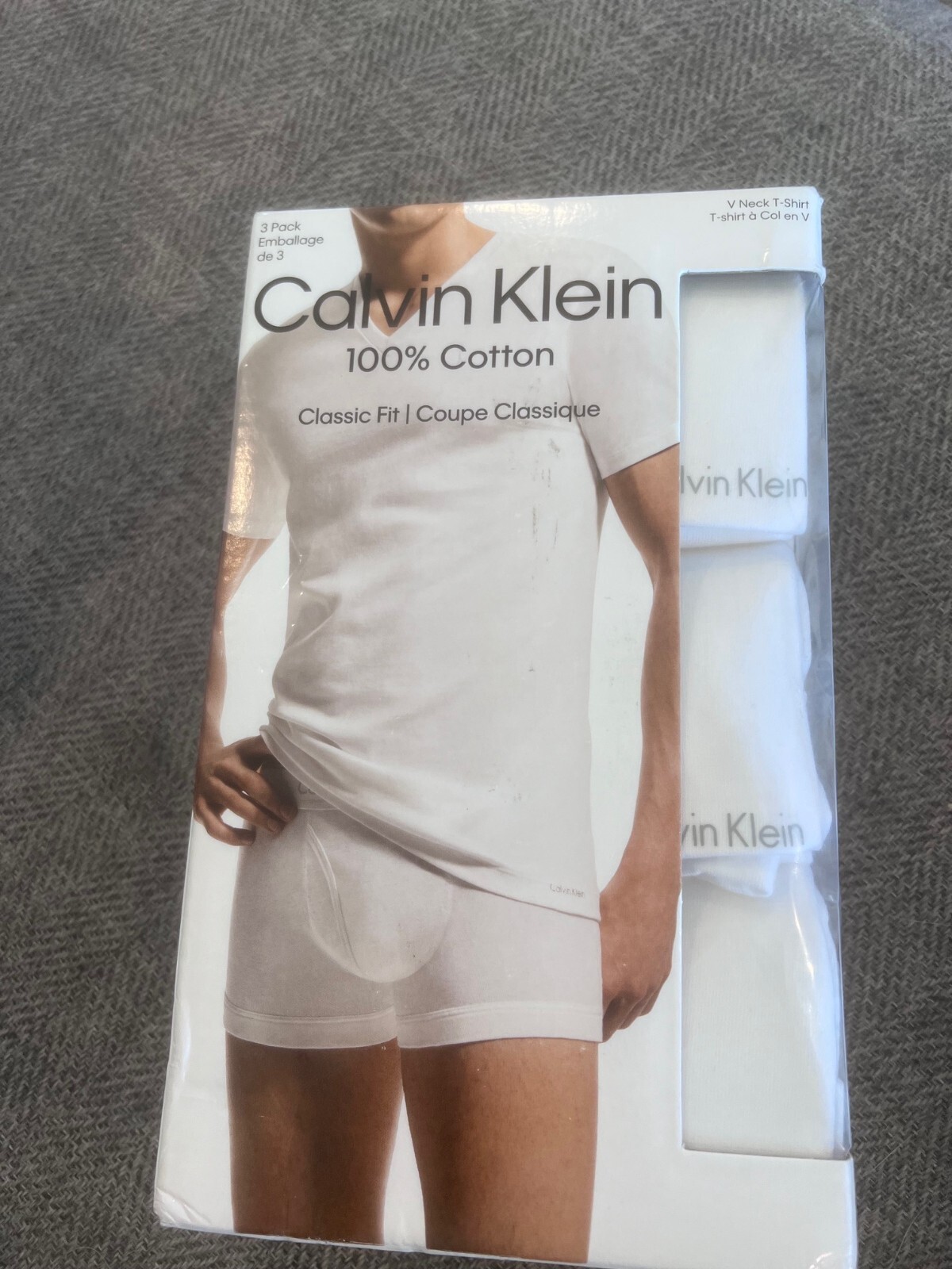 Calvin Klein Cotton Classic Fit 3-Pack V-Neck T-Shirt Medium