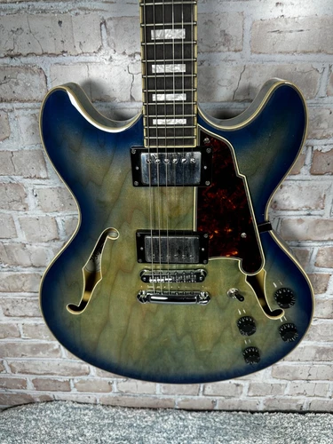 D'Angelico Premier DC Boardwalk 2019 - Denim Blue Burst