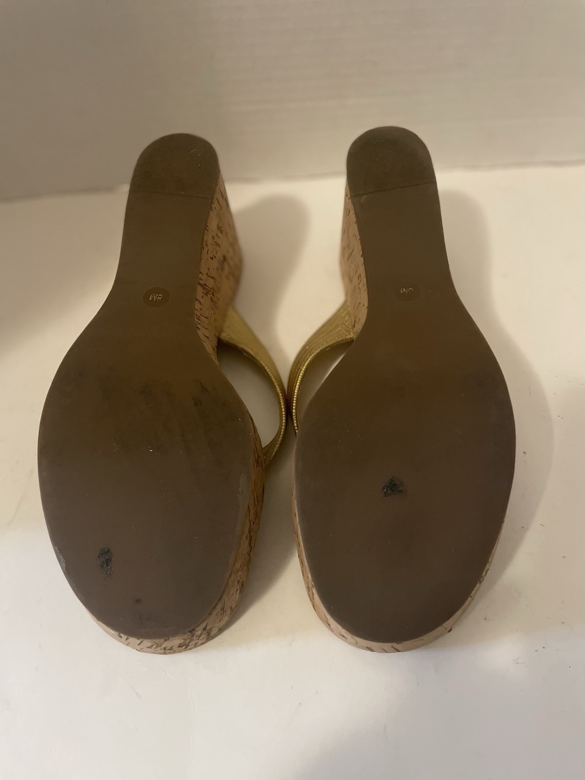 Tory Burch Wedge Platform Gold Sandals Size 8M - image 12