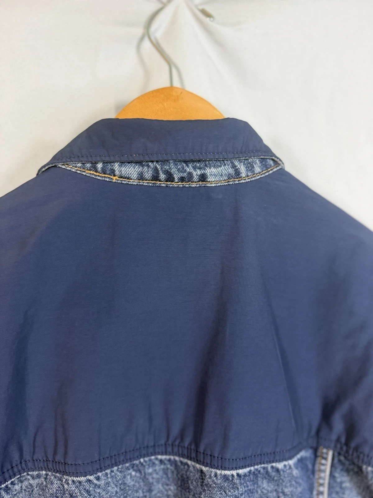 Levi Strauss & Co. Men’s Blue Denim Trucker Jacket Full Zip, Pockets L image 14