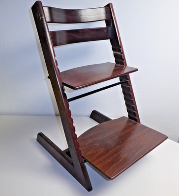 Stokke Tripp Trapp Hochstuhl in Nussbaum, Baujahr 2006