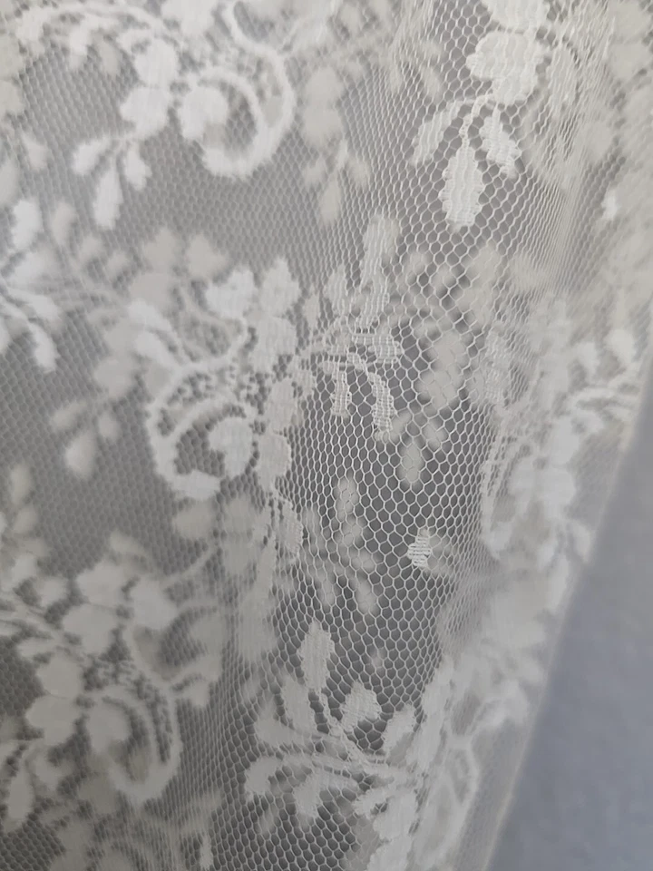 Scott McClintock Bridal Vintage off white lace Wedding Dress Size 10 - Image 4 of 4